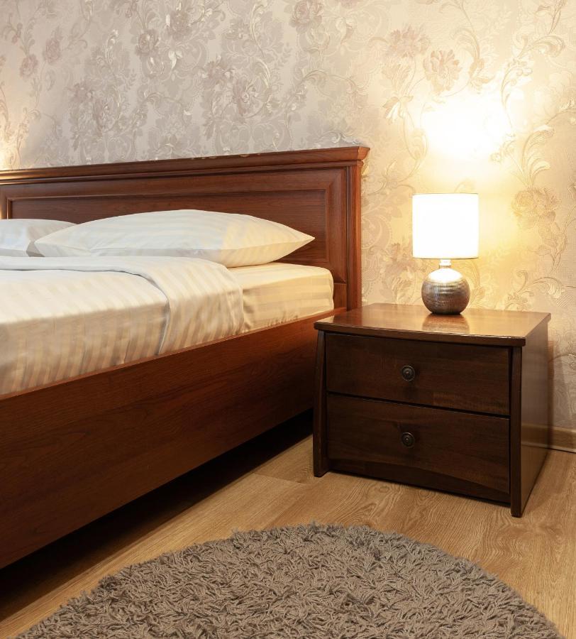 Romari Лесі Українки Apartment ลวีฟ ภายนอก รูปภาพ