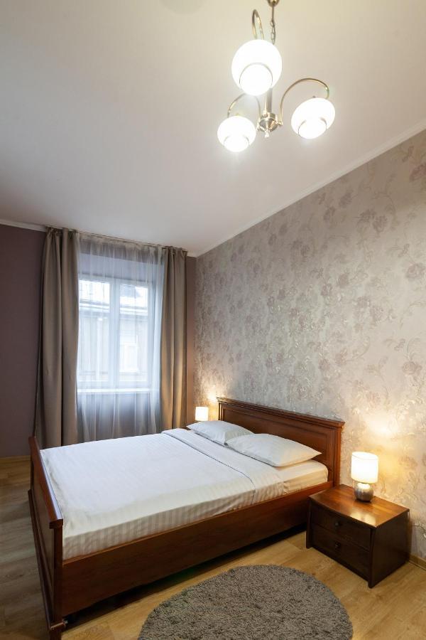 Romari Лесі Українки Apartment ลวีฟ ภายนอก รูปภาพ