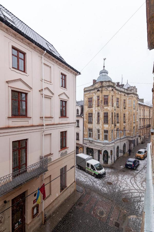 Romari Лесі Українки Apartment ลวีฟ ภายนอก รูปภาพ