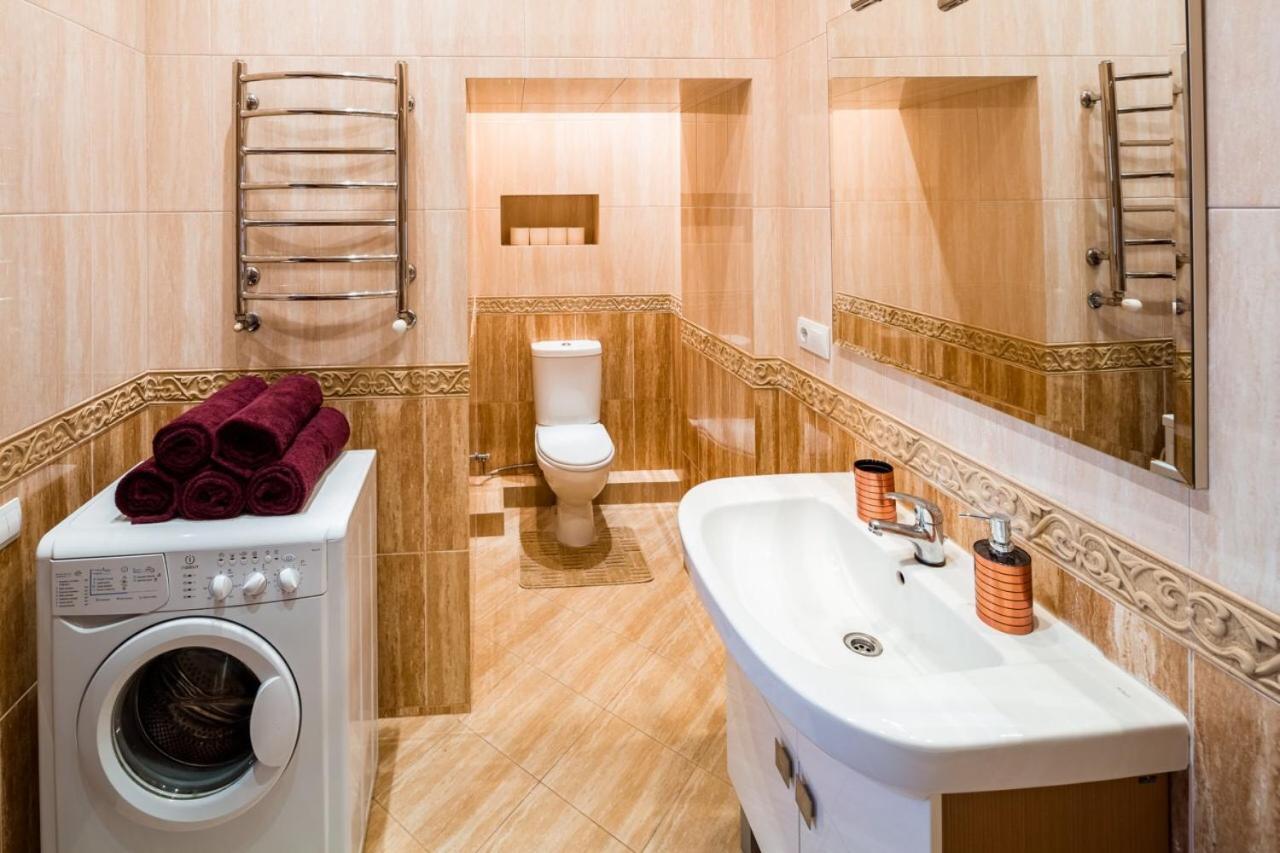 Romari Лесі Українки Apartment ลวีฟ ภายนอก รูปภาพ