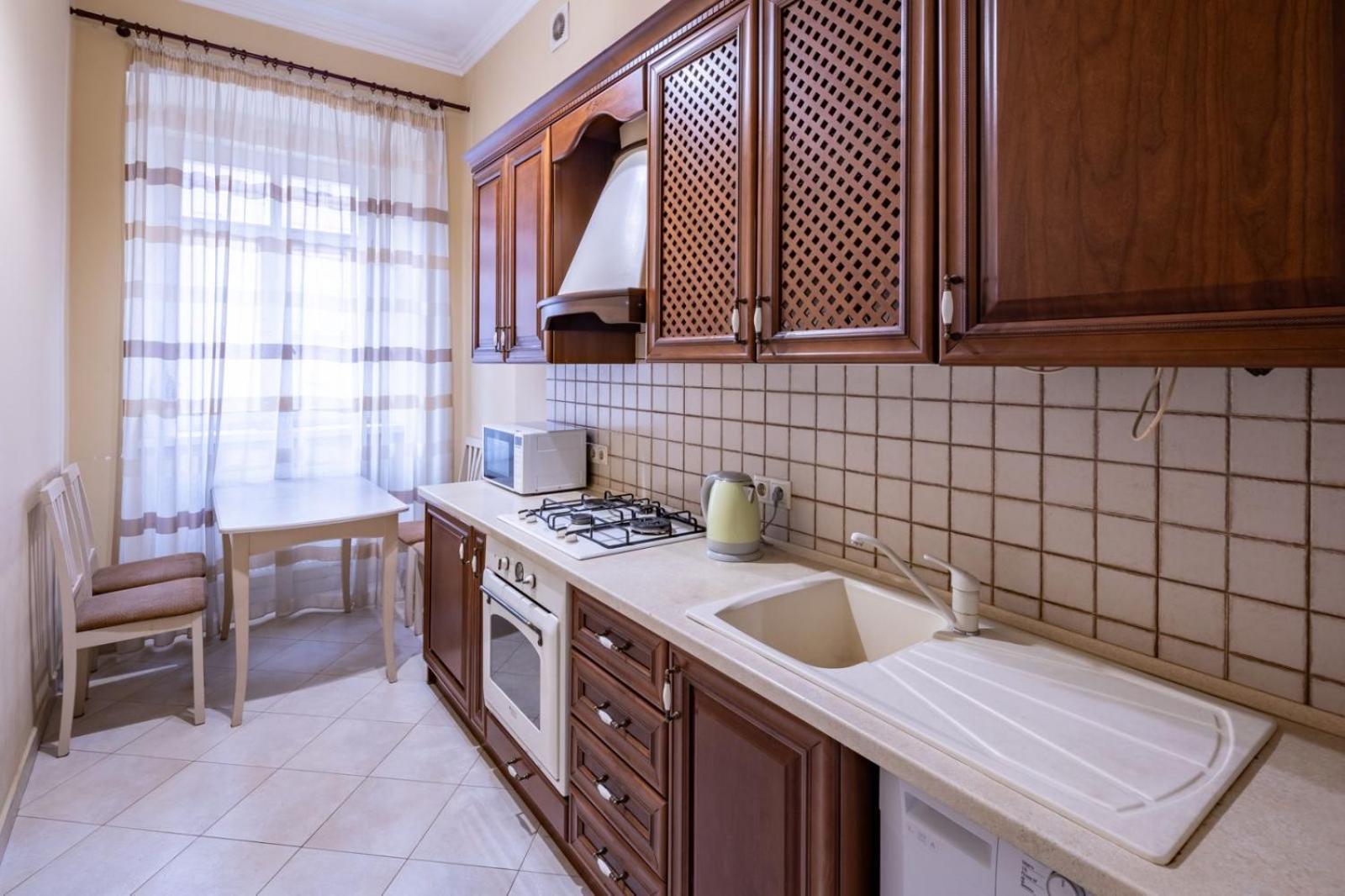 Romari Лесі Українки Apartment ลวีฟ ภายนอก รูปภาพ
